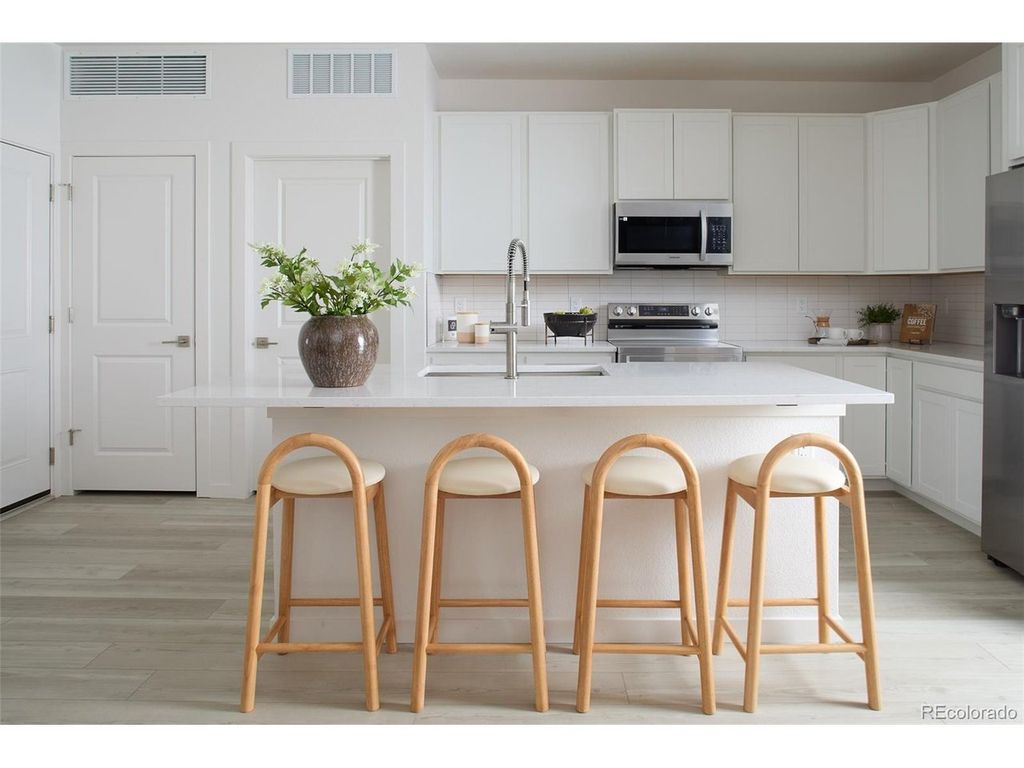 11940 Soprano Cir 303, Lone Tree, CO 80134