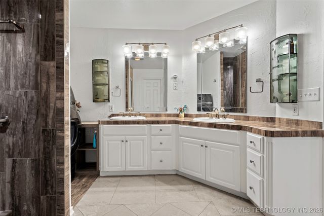 1006 S Rockford Road, Ardmore, OK 73401