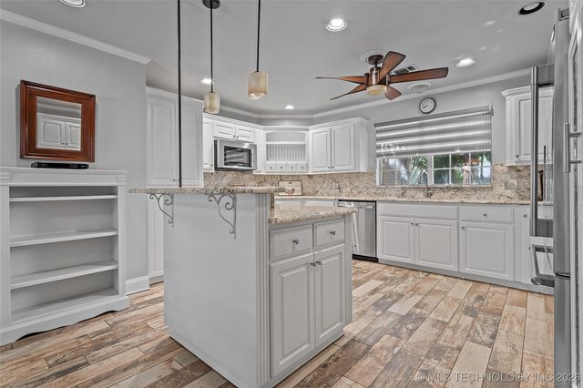 1006 S Rockford Road, Ardmore, OK 73401