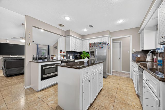 4006 Dover Street, Deer Park, TX 77536