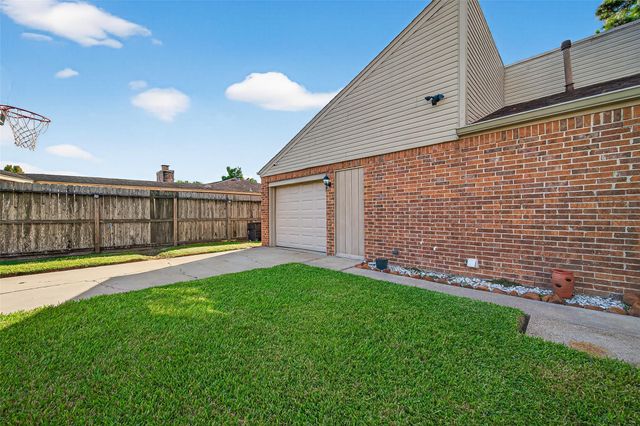 4006 Dover Street, Deer Park, TX 77536