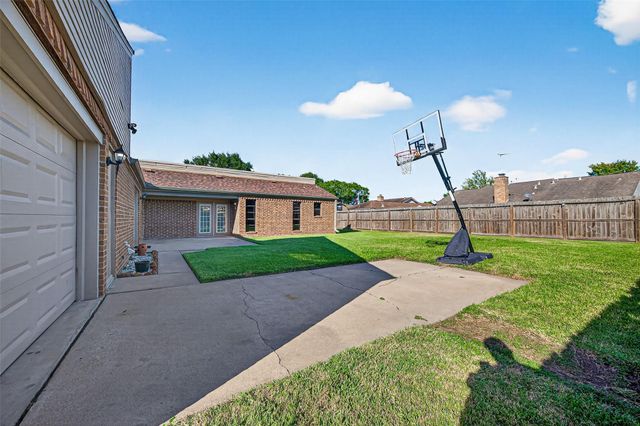 4006 Dover Street, Deer Park, TX 77536