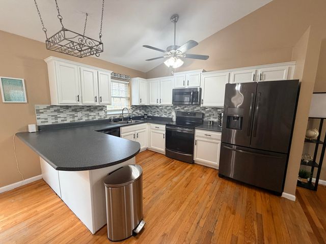 4869 Horseman DR, Roanoke, VA 24019