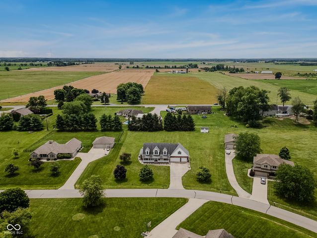 9675 E Katey, Columbus, IN 47203