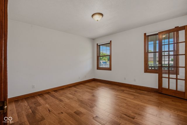 9675 E Katey, Columbus, IN 47203