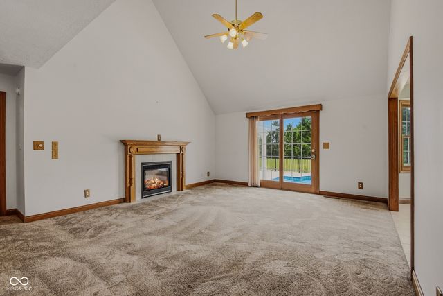 9675 E Katey, Columbus, IN 47203