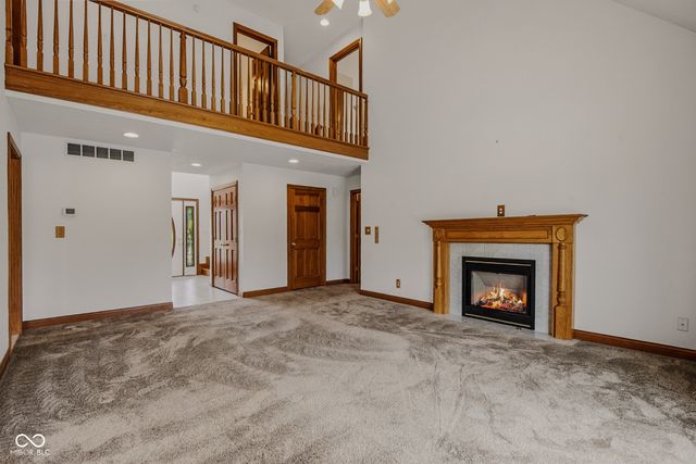 9675 E Katey, Columbus, IN 47203