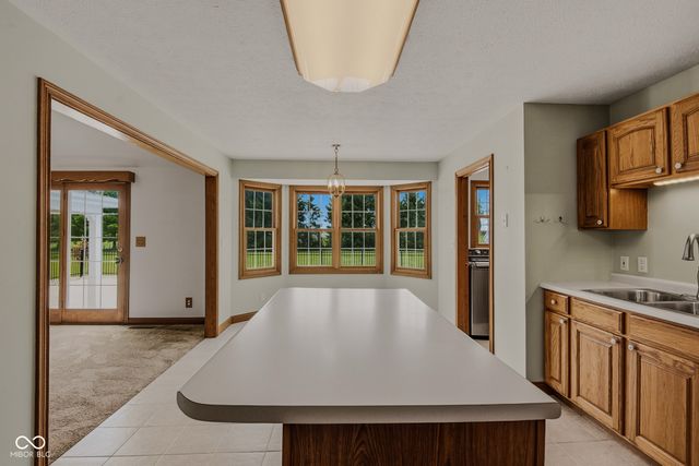 9675 E Katey, Columbus, IN 47203