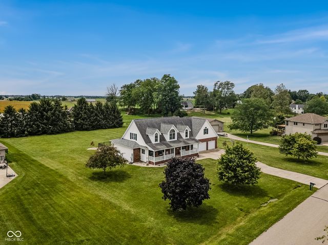 9675 E Katey, Columbus, IN 47203