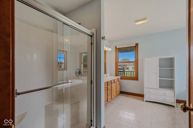 9675 E Katey, Columbus, IN 47203