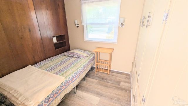 1330 Ridgewood Dr, Lillian, AL 36549