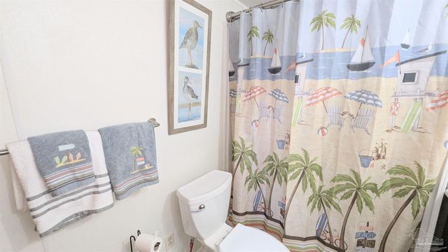 1330 Ridgewood Dr, Lillian, AL 36549