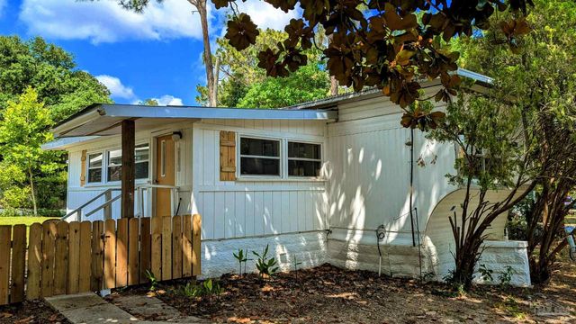 1330 Ridgewood Dr, Lillian, AL 36549