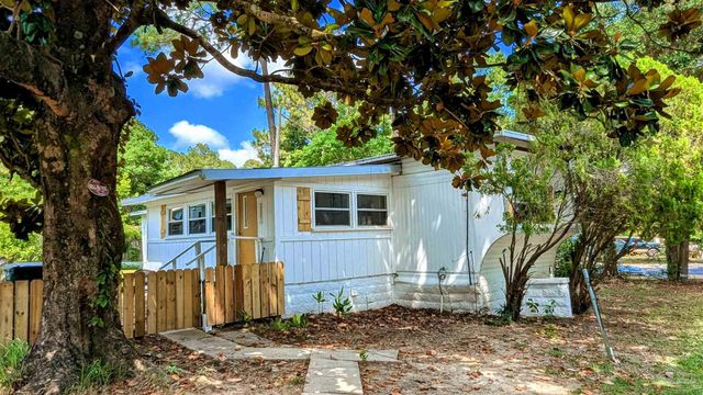 1330 Ridgewood Dr, Lillian, AL 36549