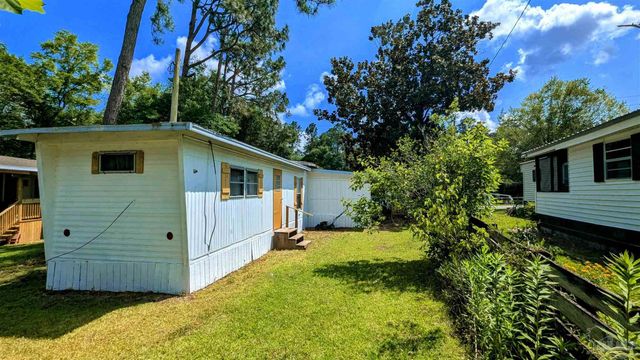 1330 Ridgewood Dr, Lillian, AL 36549