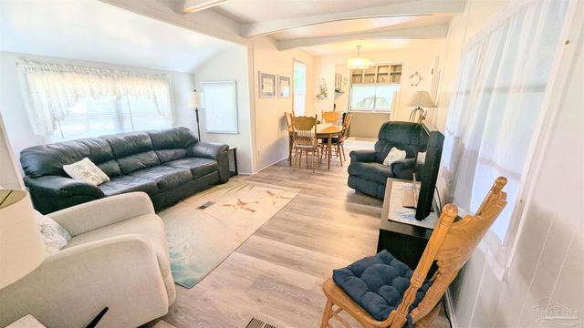 1330 Ridgewood Dr, Lillian, AL 36549