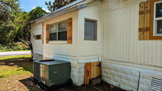 1330 Ridgewood Dr, Lillian, AL 36549