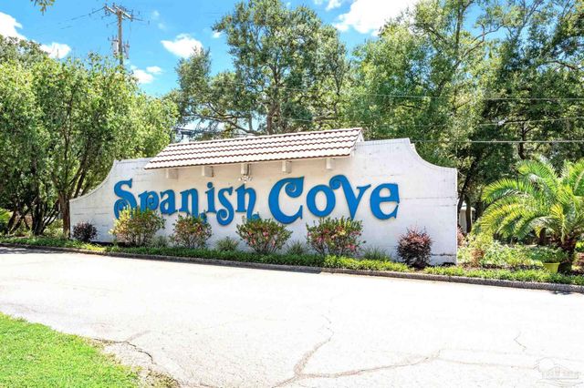 1330 Ridgewood Dr, Lillian, AL 36549