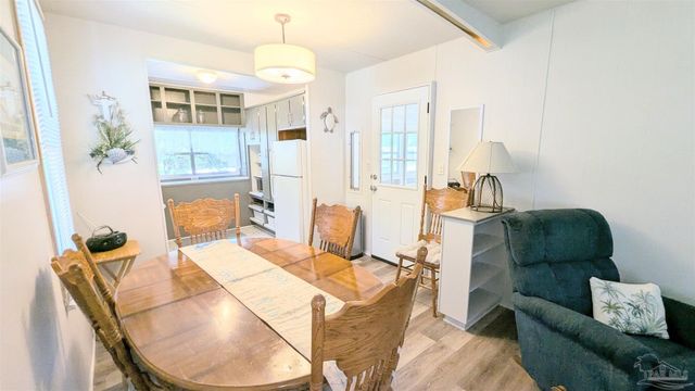 1330 Ridgewood Dr, Lillian, AL 36549