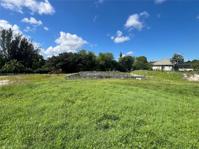 20321 SW 48th St, Southwest Ranches, FL 33332