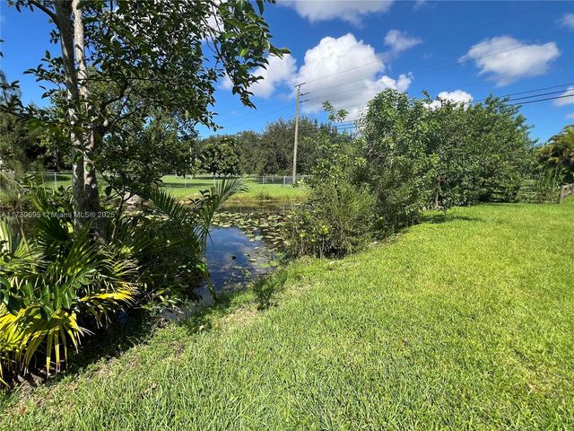 20321 SW 48th St, Southwest Ranches, FL 33332