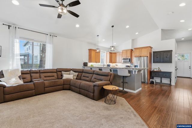 3387 Alexander Ln NE, Albany, OR 97321