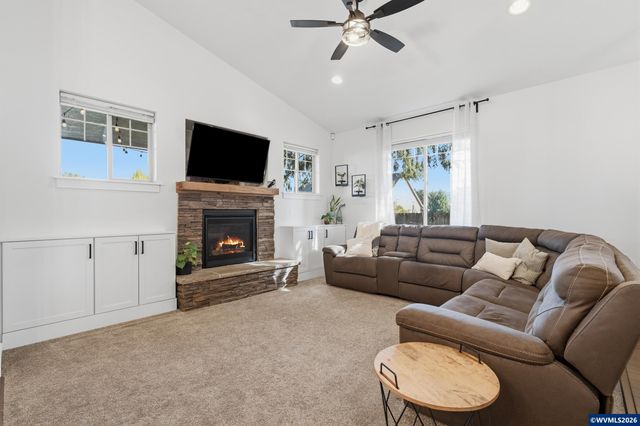 3387 Alexander Ln NE, Albany, OR 97321