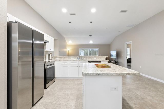 15712 SW 37TH CIRCLE, Ocala, FL 34473