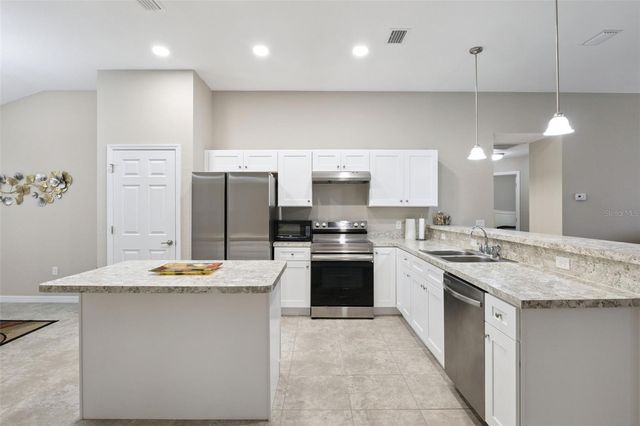 15712 SW 37TH CIRCLE, Ocala, FL 34473