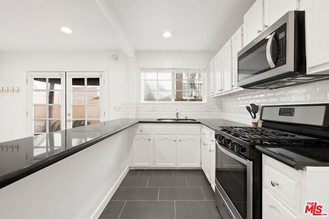 927 Euclid Street B, Santa Monica, CA 90403