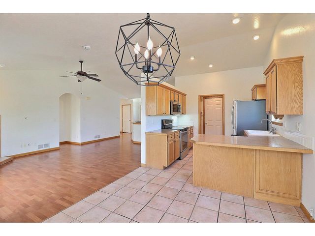 200 52nd Ave, Greeley, CO 80634