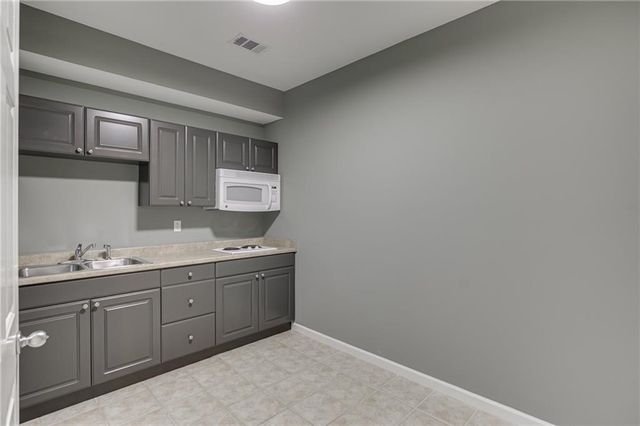 7563 Brookstone Circle, Flowery Branch, GA 30542