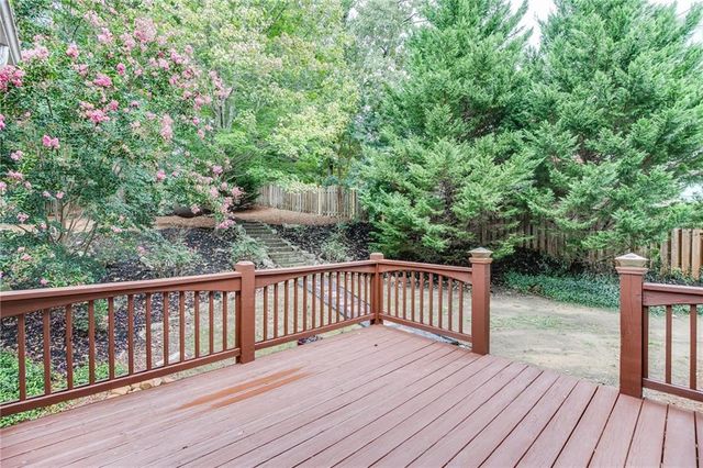 7563 Brookstone Circle, Flowery Branch, GA 30542