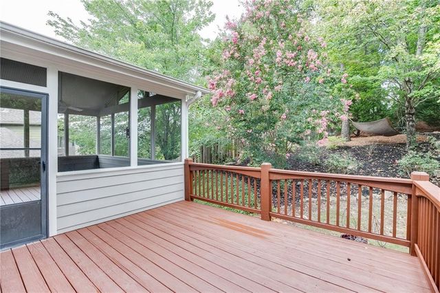 7563 Brookstone Circle, Flowery Branch, GA 30542