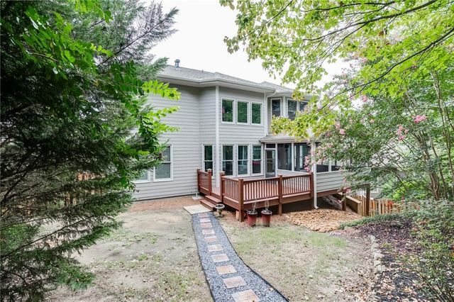 7563 Brookstone Circle, Flowery Branch, GA 30542