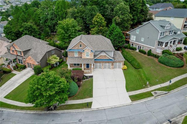 7563 Brookstone Circle, Flowery Branch, GA 30542