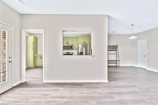 1068 Haygood Estate LN, Virginia Beach, VA 23455