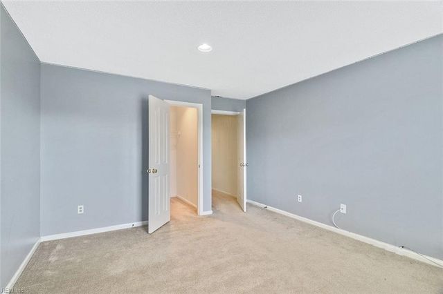1068 Haygood Estate LN, Virginia Beach, VA 23455