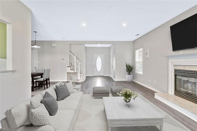 1068 Haygood Estate LN, Virginia Beach, VA 23455