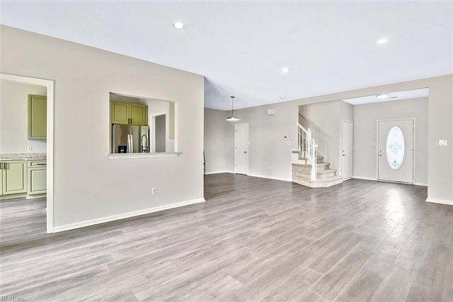 1068 Haygood Estate LN, Virginia Beach, VA 23455