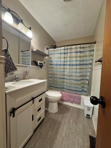 50 E Lilac Ct, Mansfield, OH 44907