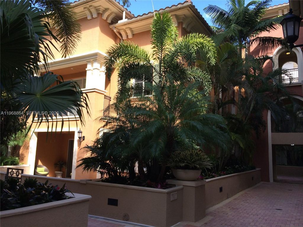 2955 NW 126th Ave 223-5, Sunrise, FL 33323