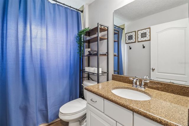 225 GLEN ABBEY LANE, Debary, FL 32713