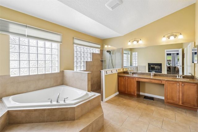 225 GLEN ABBEY LANE, Debary, FL 32713