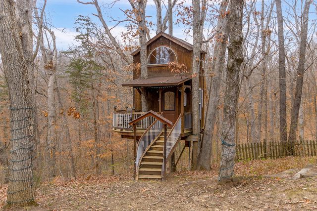 3900 E WEBSTER RD, Hartsburg, MO 65039