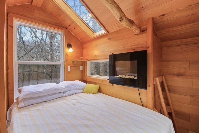 3900 E WEBSTER RD, Hartsburg, MO 65039