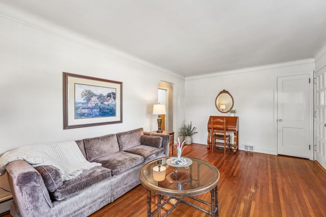 1840 Taylor Avenue, Saint Paul, MN 55104