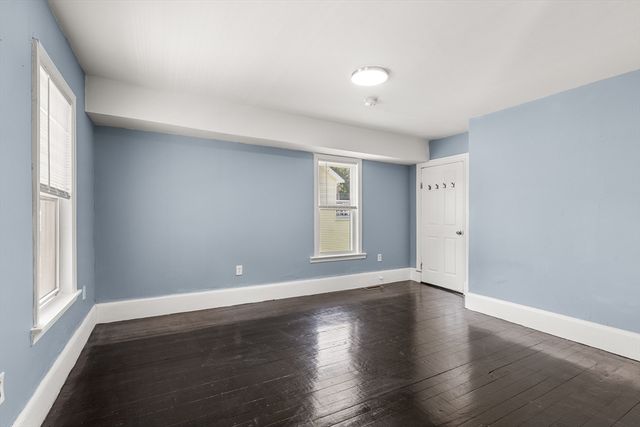 45 Thompson St 2, Boston, MA 02136
