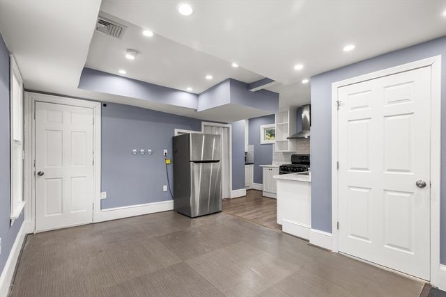 45 Thompson St 2, Boston, MA 02136