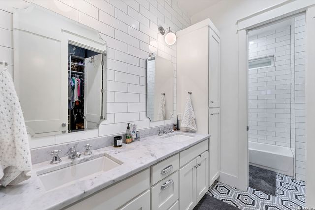 1116 Hauptstrasse, New Braunfels, TX 78130